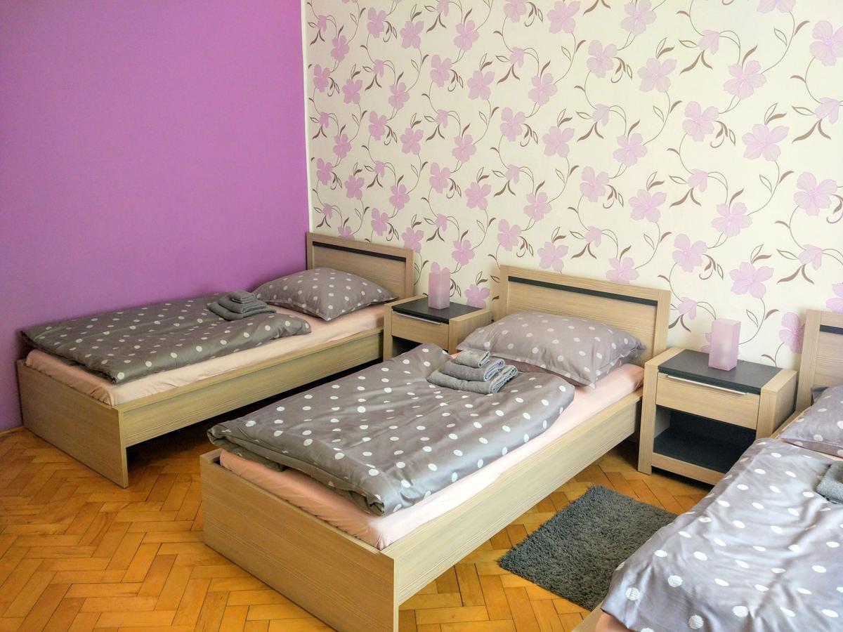 Apartments Tynska 7 Прага Экстерьер фото