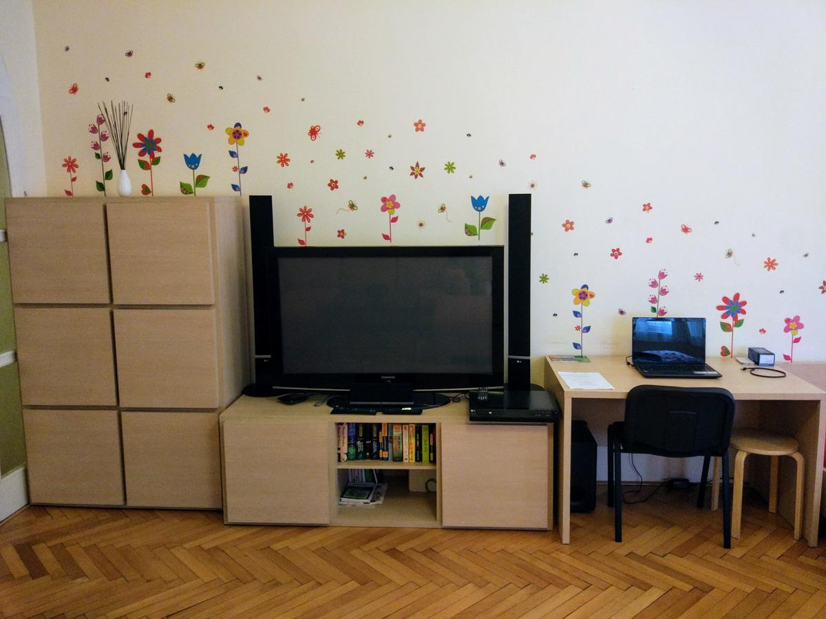 Apartments Tynska 7 Прага Экстерьер фото