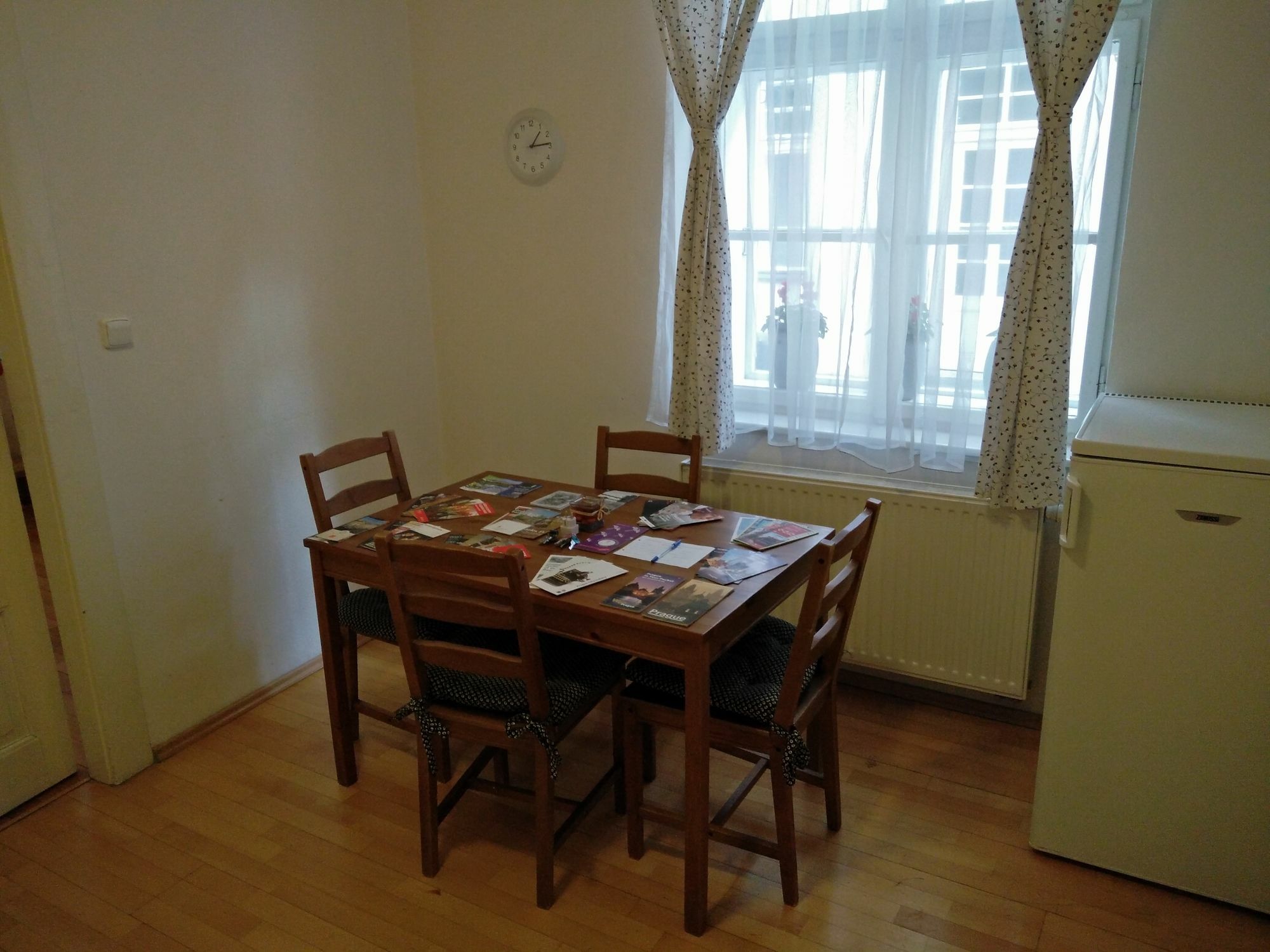 Apartments Tynska 7 Прага Экстерьер фото